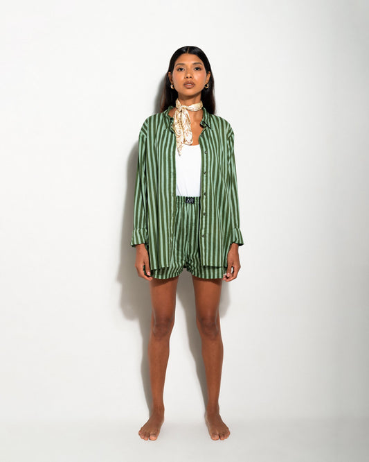 GREEN STRIPED PRINT MATCHING SET OUTFIT WITH SHIRT AND SHORTS