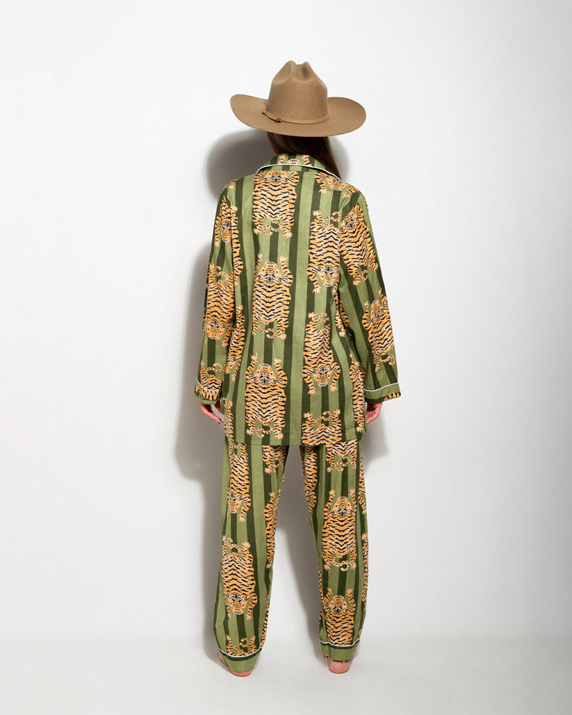 MATCHING_SET_WITH_STRIPED_PRINT_AND_GREEN_TIBETAN_TIGERS2