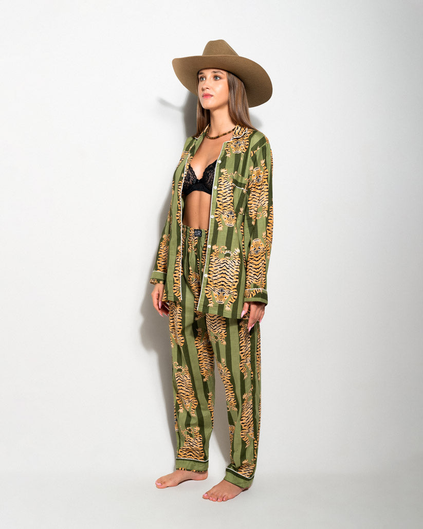 MATCHING_SET_WITH_STRIPED_PRINT_AND_GREEN_TIBETAN_TIGERS3