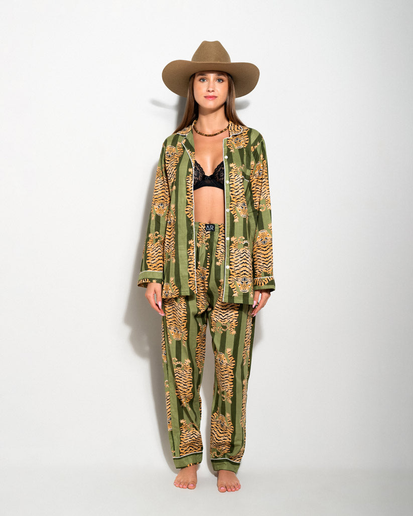 MATCHING_SET_WITH_STRIPED_PRINT_AND_GREEN_TIBETAN_TIGERS